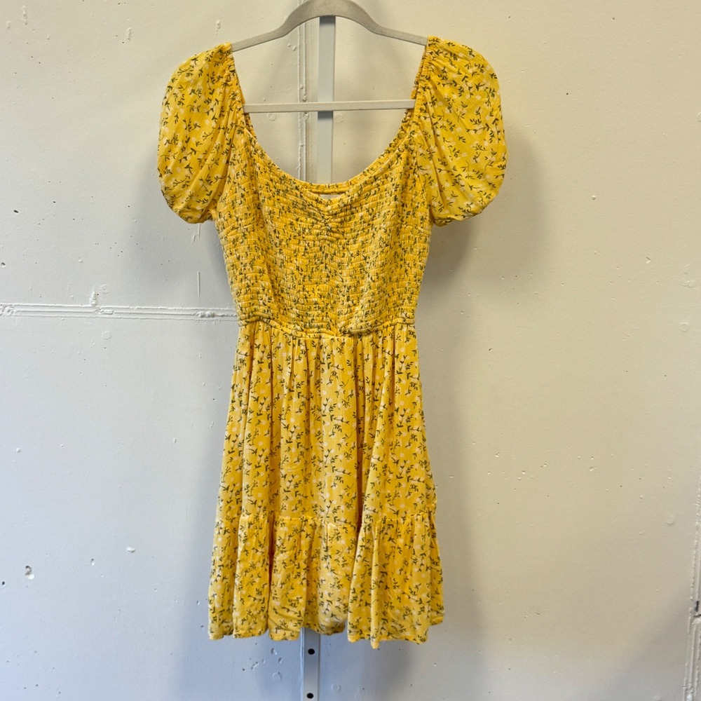 Hollister Yellow Floral Smocked Puff Sleeve Mini Dress Small Cottagecore Ditsy